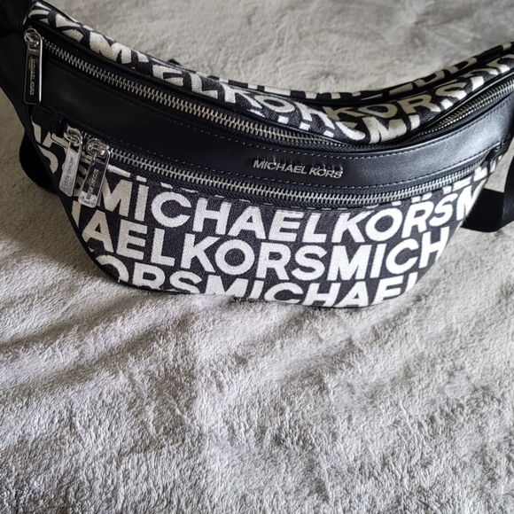 Michael's kors bags - Picture 6 of 14